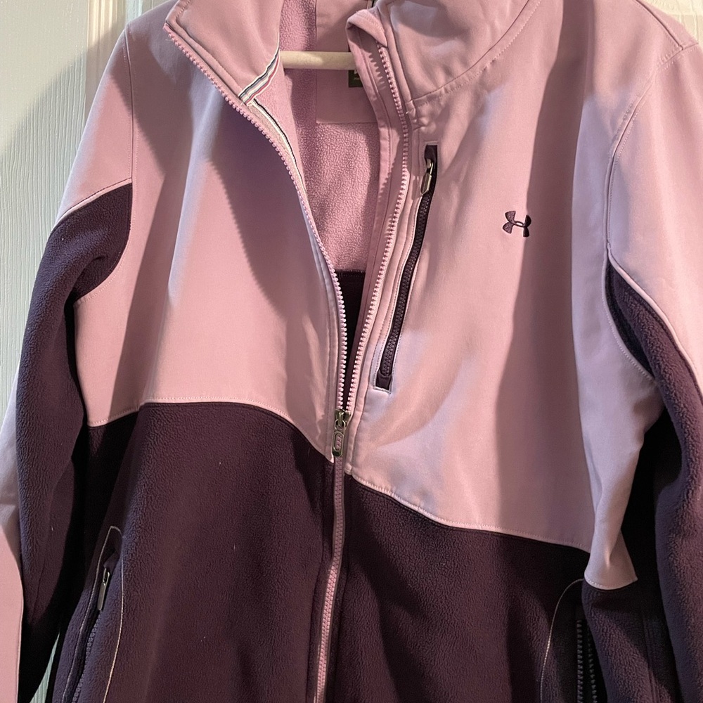 Woman’s XL Under Armour Lavender Fleece Jacket